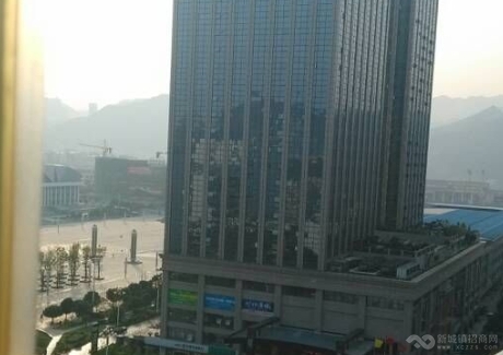  贵州黔西南兴义市桔山城市中心区10亩商业地实景图 